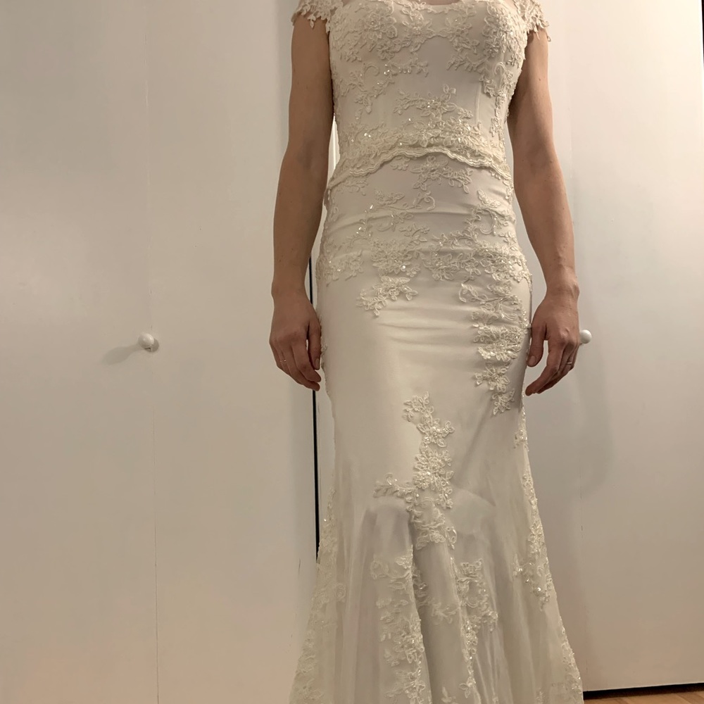 Brand new Pronovias wedding dress